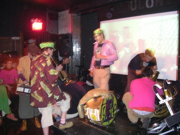 img049.jpeg
